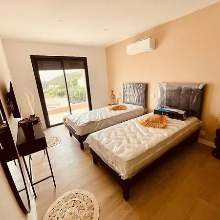 Casa Maredda Bord De Avec Piscine Palasca (Corsica)