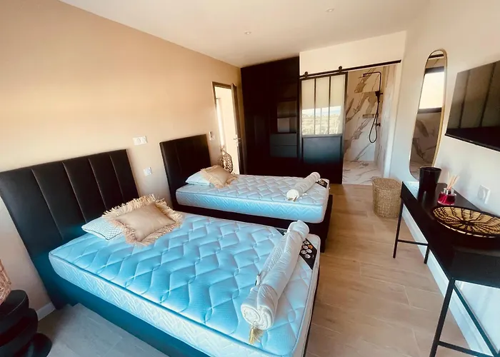 빌라 Casa Maredda Bord De Avec Piscine Palasca (Corsica)