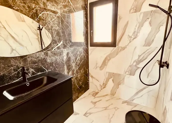 Casa Maredda Bord De Avec Piscine Palasca (Corsica)